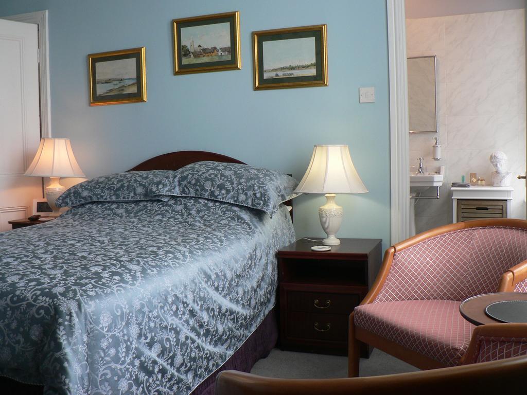 16 Franklin Bijou Boutique Bed and Breakfast Harrogate Habitación foto